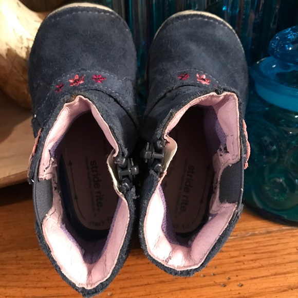 SOLD! 🦄 Stride Rite Sz 6.5 Suede Boots - Picture 6 of 9